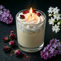 Handgefertigte Duftkerze mit Rose und Jasmin